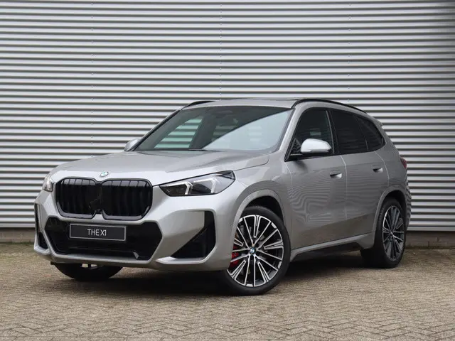 BMW X1 xDrive23i 2025 Benzine 41