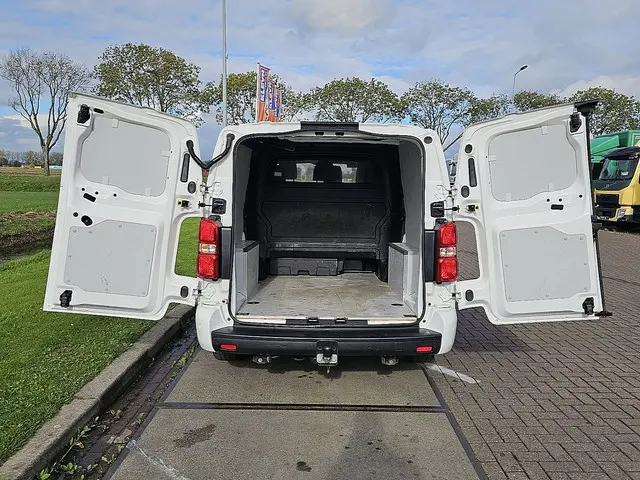 Peugeot Expert 2.0 2021 Diesel 15