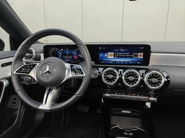 Mercedes-Benz CLA 180|Pano|Leder|Camera|Vossen| 2023 Benzine 7