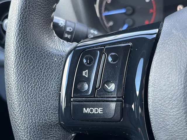 Toyota Yaris 1.0 VVT-i Connect 2019 Benzine 45