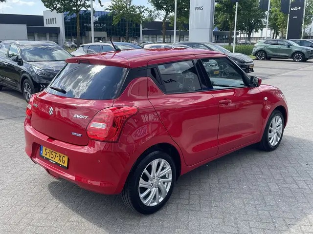 Suzuki Swift 1.2 Select Smart Hybrid 2023 Hybride Benzine