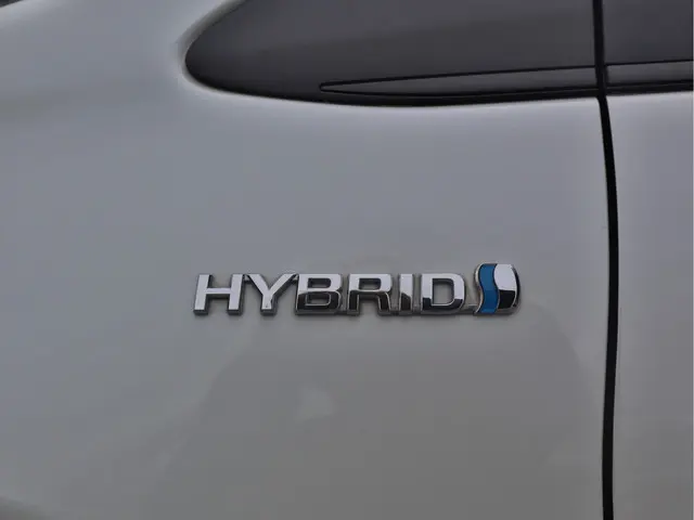 Toyota Yaris 1.5 Hybrid Comfort 2015 Hybride Benzine 7