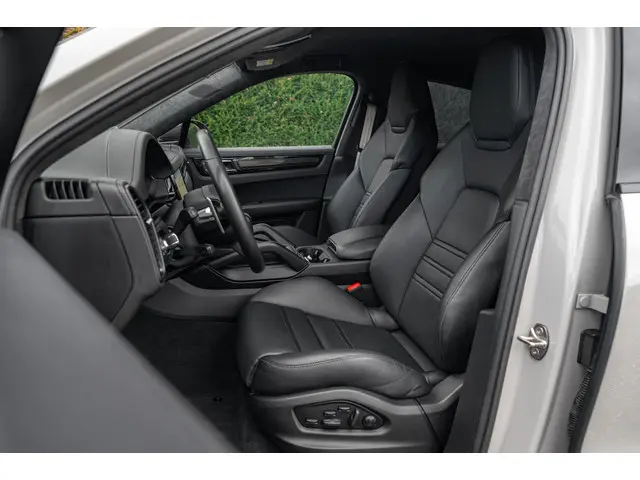 Porsche Cayenne Coupé Turbo GT 2022 Benzine 5