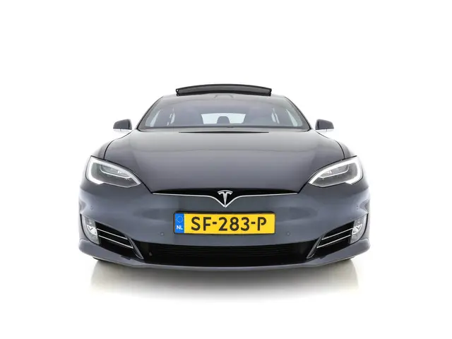 Tesla Model S 2