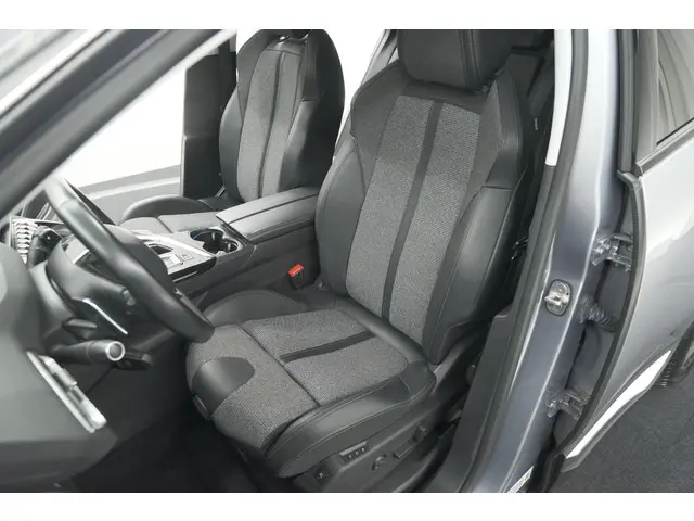 Peugeot 3008 PureTech 130 EAT8 Crossway 2020 Benzine 26