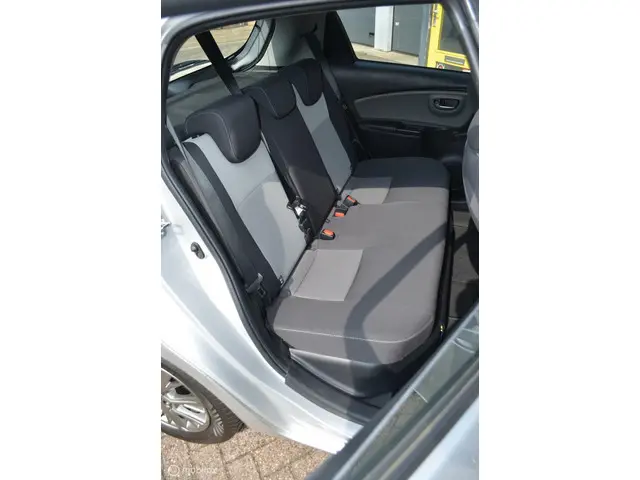 Toyota Yaris 1.5 VVT-i Dynamic Hybrid. "Sale" 2018 Benzine 12