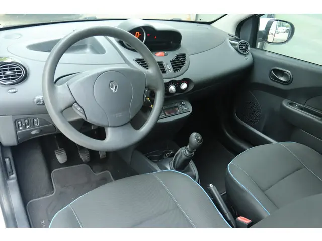 Renault Twingo 1.2 16V COLLECTION 2012 Benzine 16