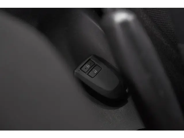 Peugeot 108 1.0 e-VTi Première 2014 Benzine 14