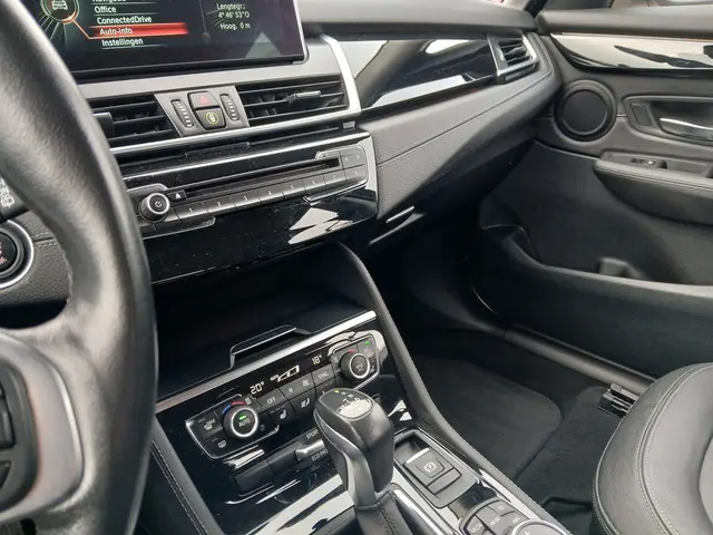 BMW 2 Serie Active Tourer 220i Luxury 2015 Benzine 26