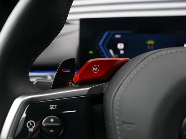 BMW M5 Touring 2025 Hybride Benzine 27