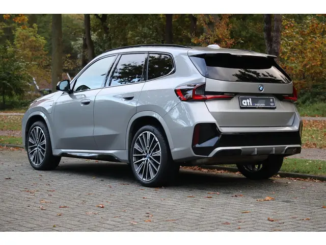 BMW X1 xDrive30e 2023 Hybride Benzine 3