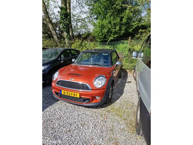 MINI Cooper Cabrio