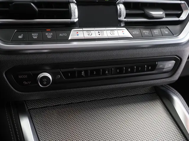 BMW 4 Serie Cabrio 420i High Executive 2021 Benzine 29