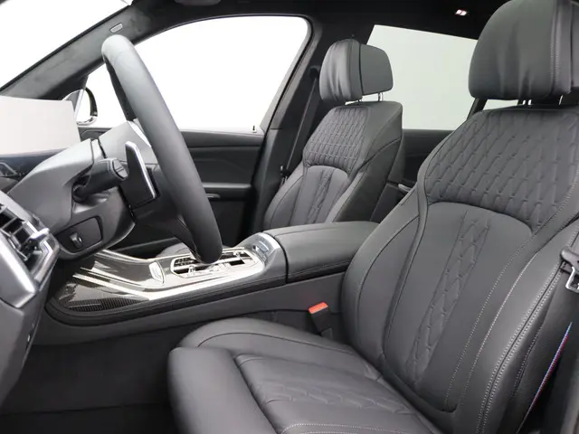 BMW X7 xDrive40i 2026 Benzine 14