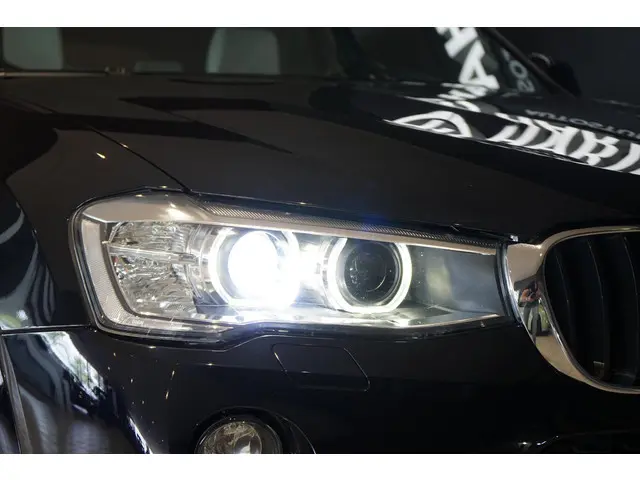 BMW X3 sDrive20i Centennial High Executive 2017 Benzine 20