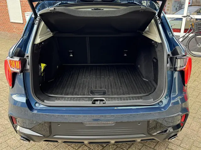 Lynk & Co 01 1.5 2021 Hybride Benzine 19