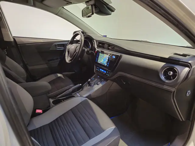 Toyota Auris 1.8 Hybrid Trend 2016 Hybride Benzine 16