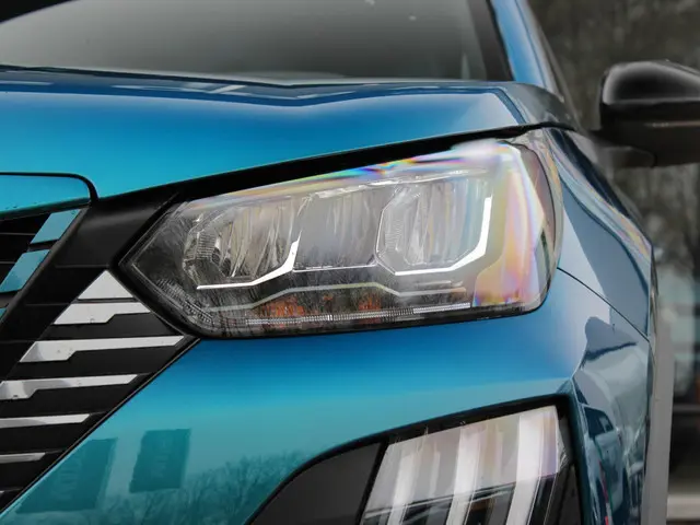 Peugeot 2008 1.2 Hybrid 145 Allure 2026 Hybride Benzine 33