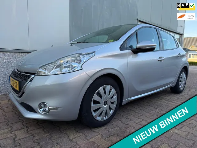 Peugeot 208 1.4 VTi Access ( AIRCO + 5 DRS ) 2012 Benzine