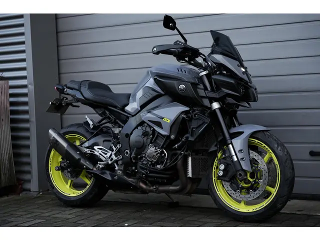 Yamaha MT 10 ABS 2016 Benzine 3