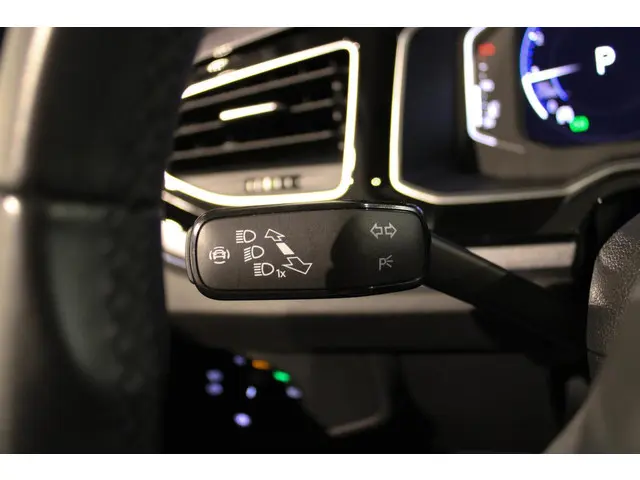 Volkswagen Polo 1.0 TSI Business PANO | IQ 2024 Benzine 34