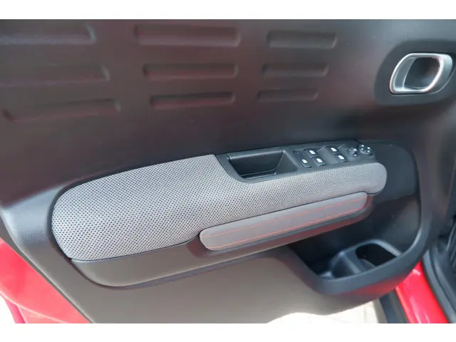 Citroën C3 Aircross 1.2 PureTech S&S Shine 2019 Benzine 10