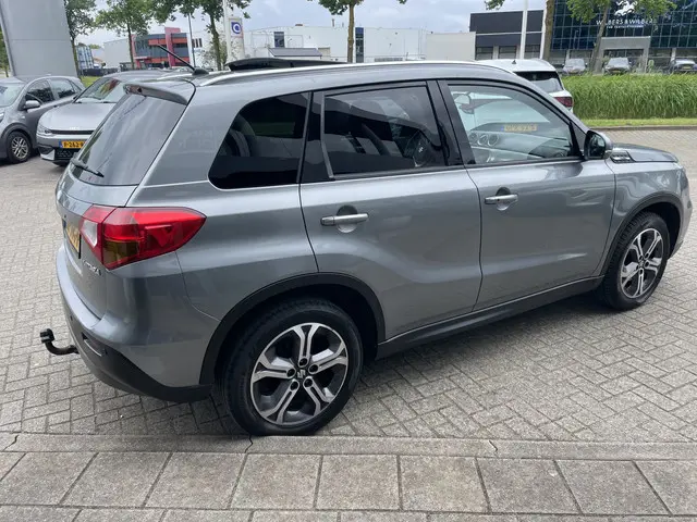 Suzuki Vitara 1.6 High Executive 2015 Benzine 6