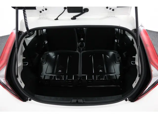 Toyota Aygo 1.0 VVT-i x-play 2020 Benzine 25