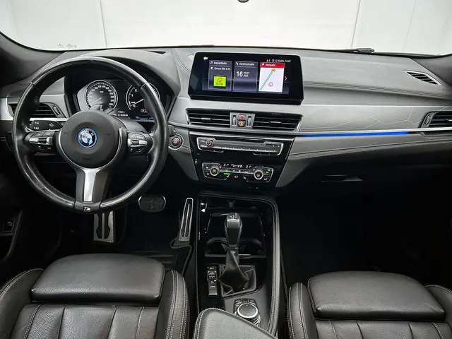 BMW X2 xDrive25e High Executive 2023 Hybride Benzine 11