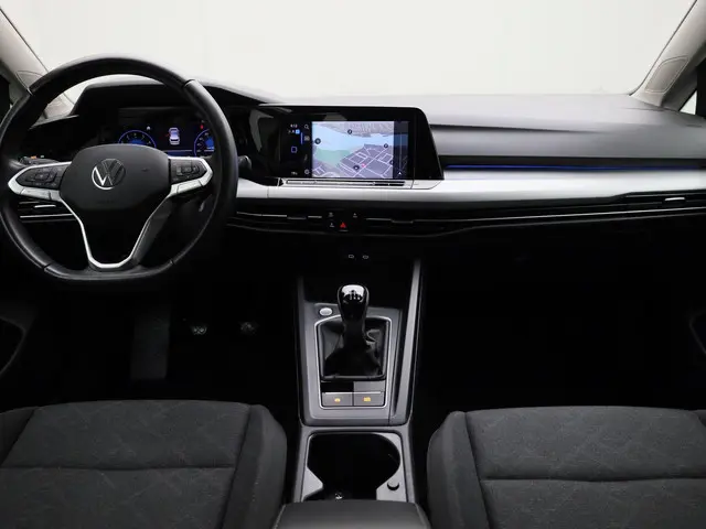 Volkswagen Golf 1.0TSI/110PK Life 2023 Benzine 4