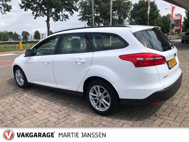 Ford Focus Wagon 1.0 Lease Edition 2018 Benzine 4