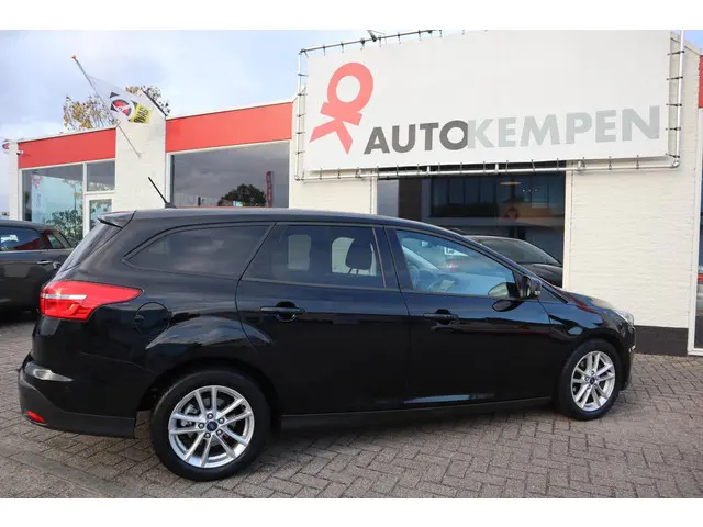 Ford Focus Wagon 1.0 TITANIUM 2017 Benzine 18