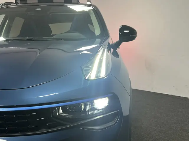 Lynk & Co 01 1.5 2023 Hybride Benzine 50