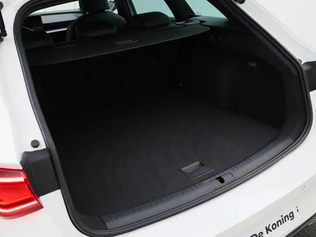 SEAT Leon Sportstourer 1.5eTSI/150PK FR DSG 2024 Benzine 24