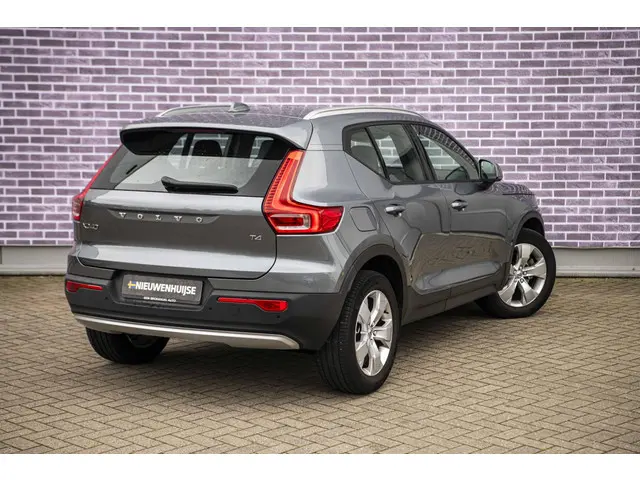 Volvo XC40 2.0 T4 Momentum 2019 Benzine 16