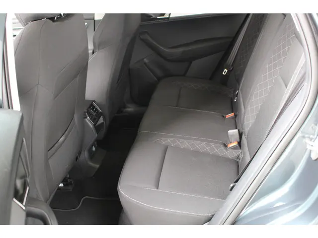 Škoda Karoq 1.0 TSI Business Edition 2021 Benzine 11