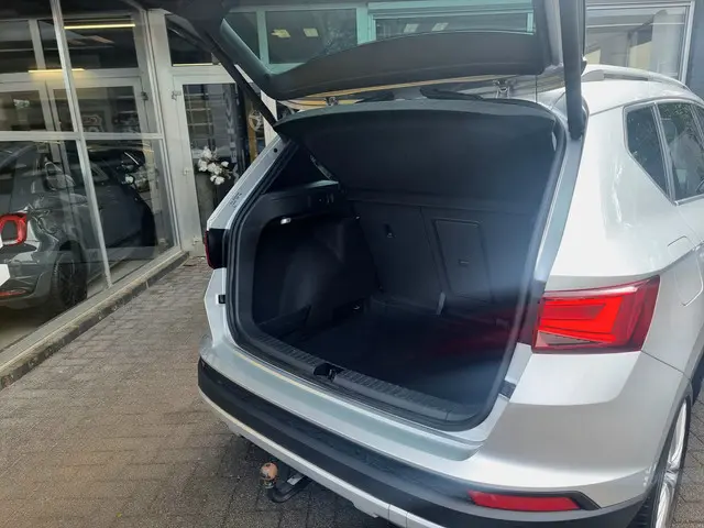 SEAT Ateca 1.4 EcoTSI Xcellence 2018 Benzine 6