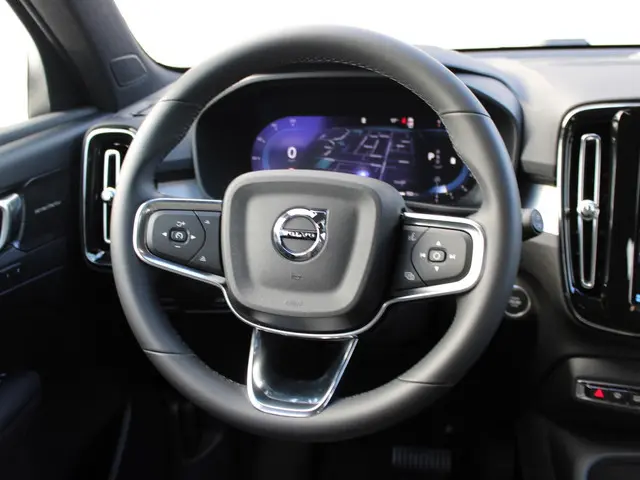 Volvo XC40 2.0 B4 Plus Dark 2025 Benzine 14