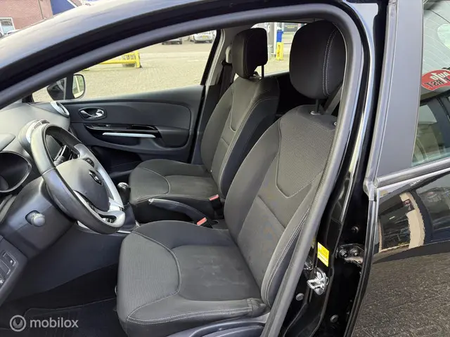 Renault Clio 0.9 TCe Expression 2013 Benzine 12