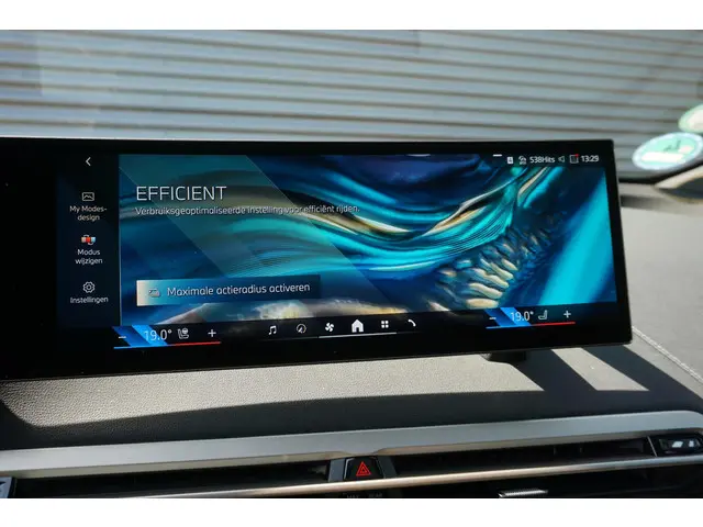 BMW iX xDrive50 2024 Elektrisch 23