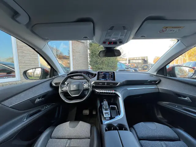 Peugeot 3008 1.2 PureTech Allure Automaat 2017 Benzine 12