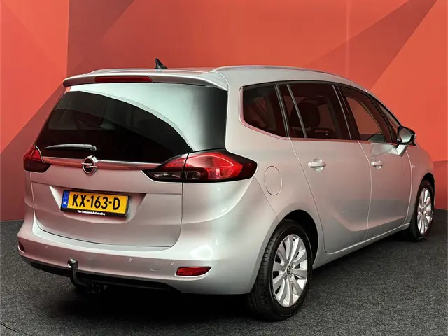 Opel Zafira Tourer 1.4 Cosmo 7p. 2014 Benzine 2