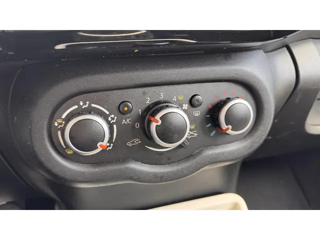 Renault Twingo 1.0 SCe Collection 2016 Benzine 18