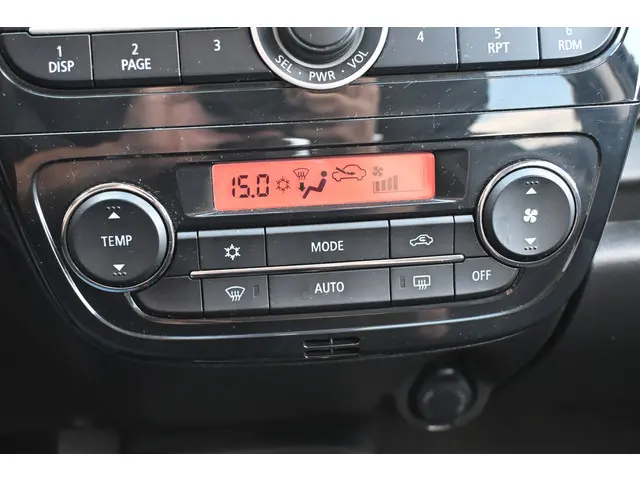 Mitsubishi Space Star 1.0 Bright 2015 Benzine 33