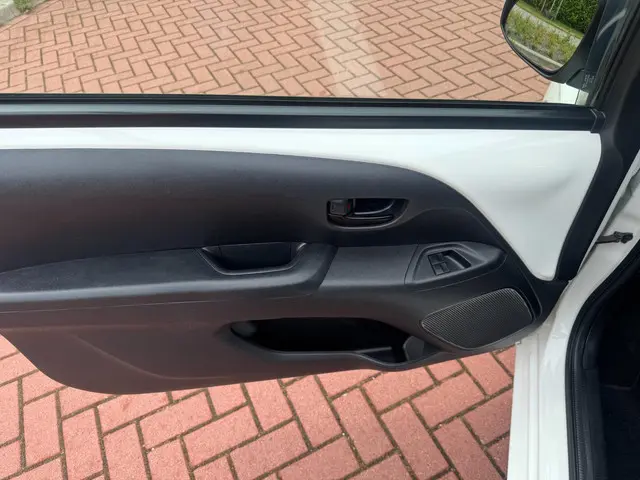 Peugeot 108 1.0 VTi Active 105.000 KM 2014 Benzine 15