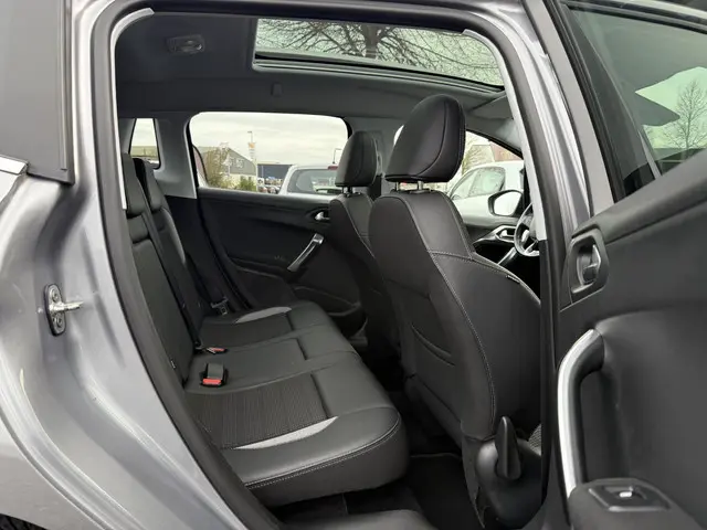 Peugeot 2008 1.2 PureTech Allure 2016 Benzine 10