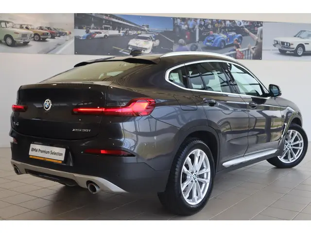 BMW X4 xDrive30i 2019 Benzine 2