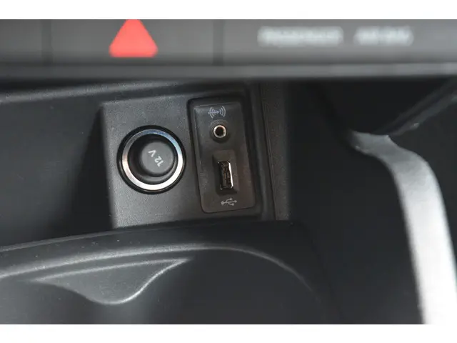 SEAT Ibiza ST 1.0 EcoTSI Style Connect 2016 Benzine 36