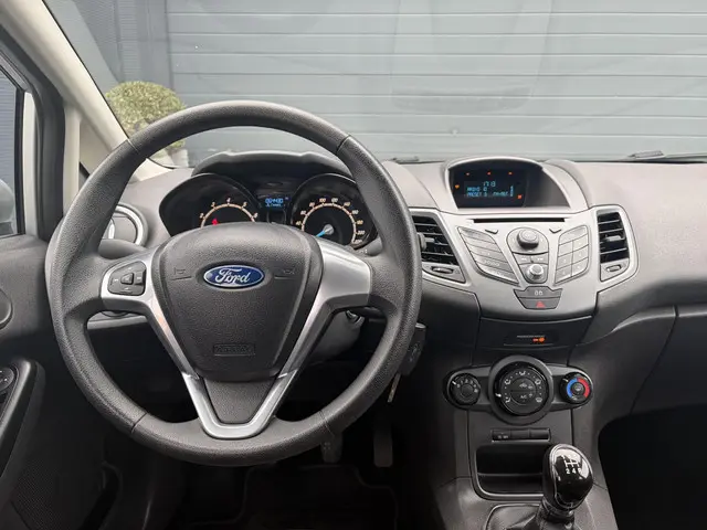 Ford Fiesta 1.0 Champion 2013 Benzine 3