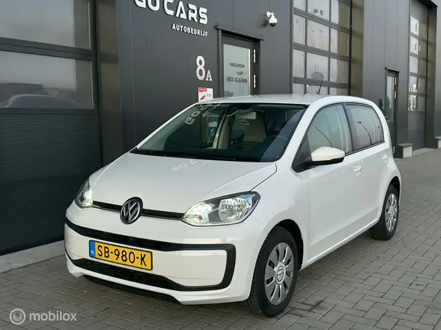 Volkswagen up! 1.0 BMT move up! 2018 Benzine 7